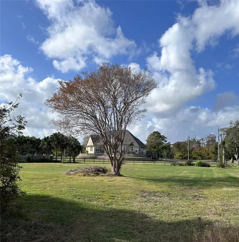 a view of building with outdoor space