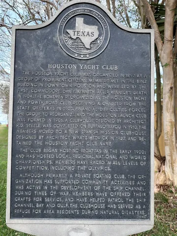 a view of house with ocean