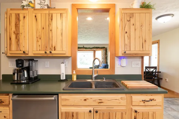 $278,000 | 59134 White Wood Drive, Mattawan, MI 49071