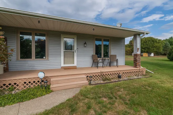 $278,000 | 59134 White Wood Drive, Mattawan, MI 49071