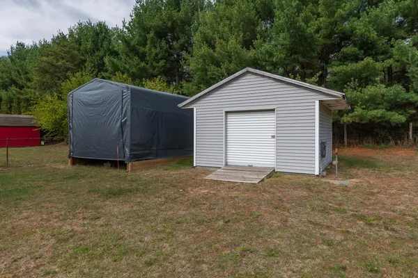 $278,000 | 59134 White Wood Drive, Mattawan, MI 49071