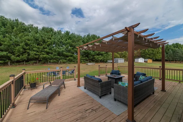 $278,000 | 59134 White Wood Drive, Mattawan, MI 49071