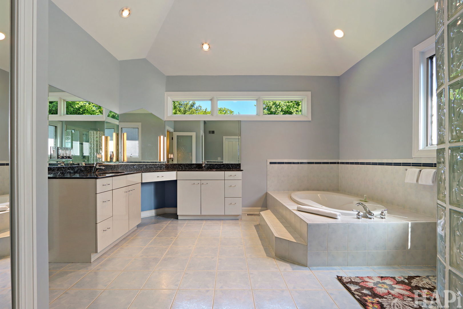 225 Spruce Road Northbrook, IL 60062 - Photo 18 of 40
