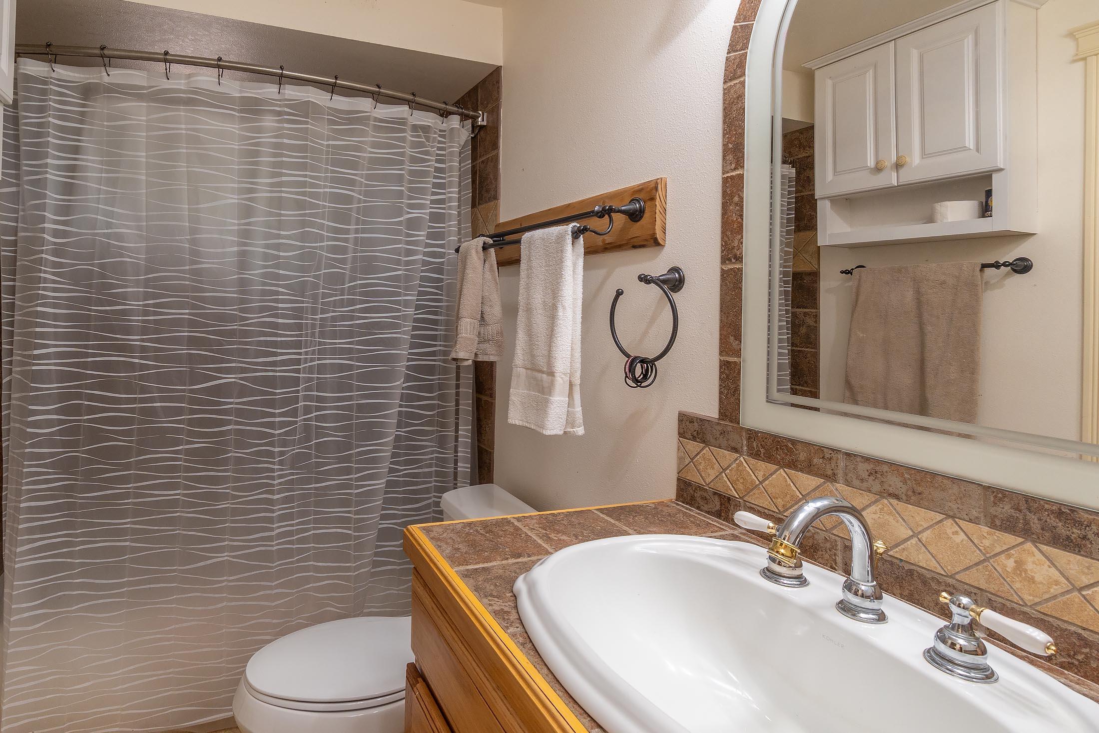 59047 Old Lake Road Christmas Valley, OR 97641 - Photo 30 of 55 First floor bathroom