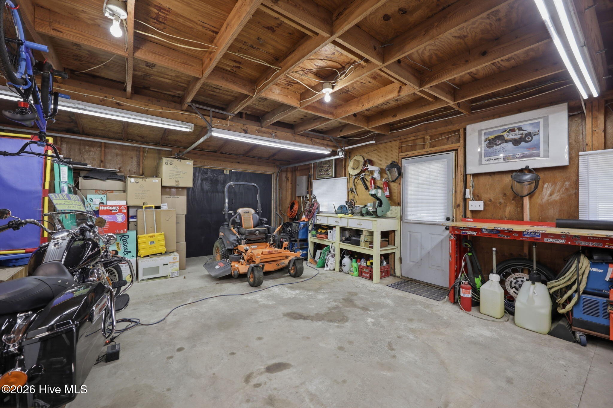 2336 Wharton Station Road Washington, NC 27889 - Photo 37 of 55 037 Inside Workshop View 2