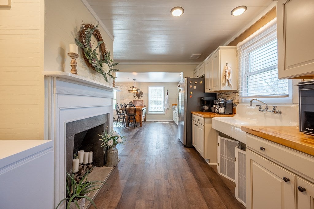 75 A Borderline Road Willis, VA 24380 - Photo 26 of 74 Gallery Image 26