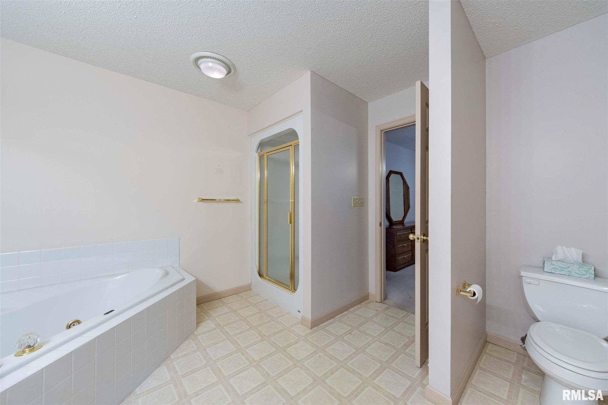 2701 Hickory Lane Marion, IL 62959 - Photo 17 of 35