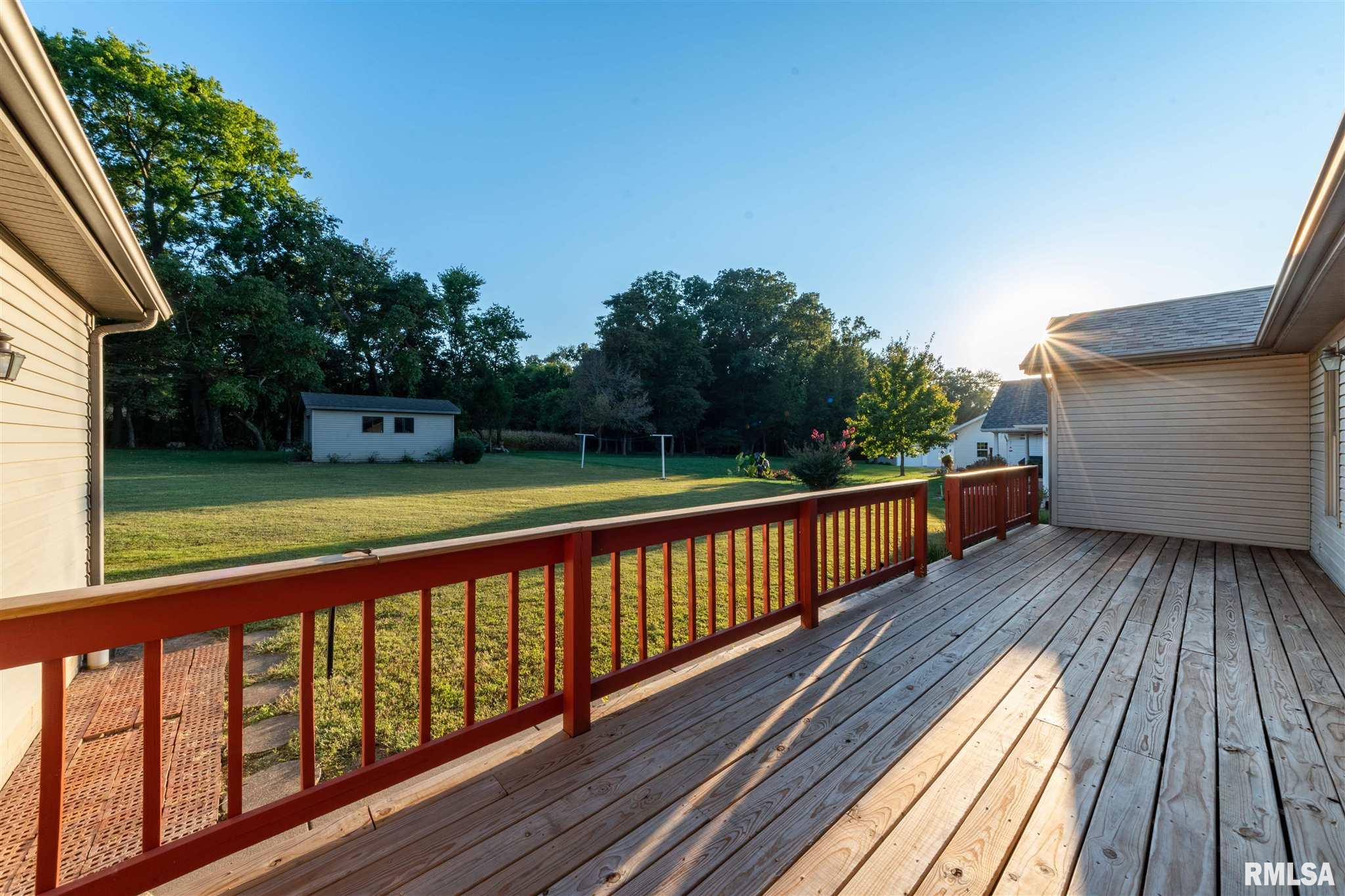 2701 Hickory Lane Marion, IL 62959 - Photo 2 of 35