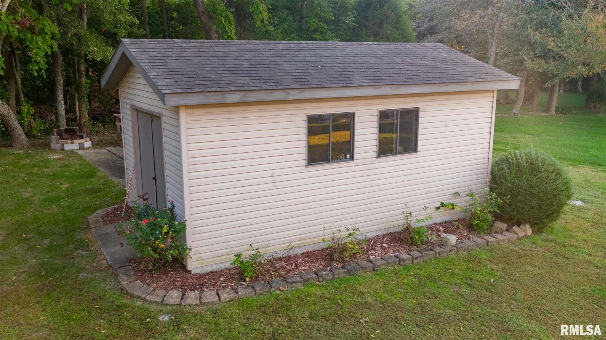 2701 Hickory Lane Marion, IL 62959 - Photo 25 of 35