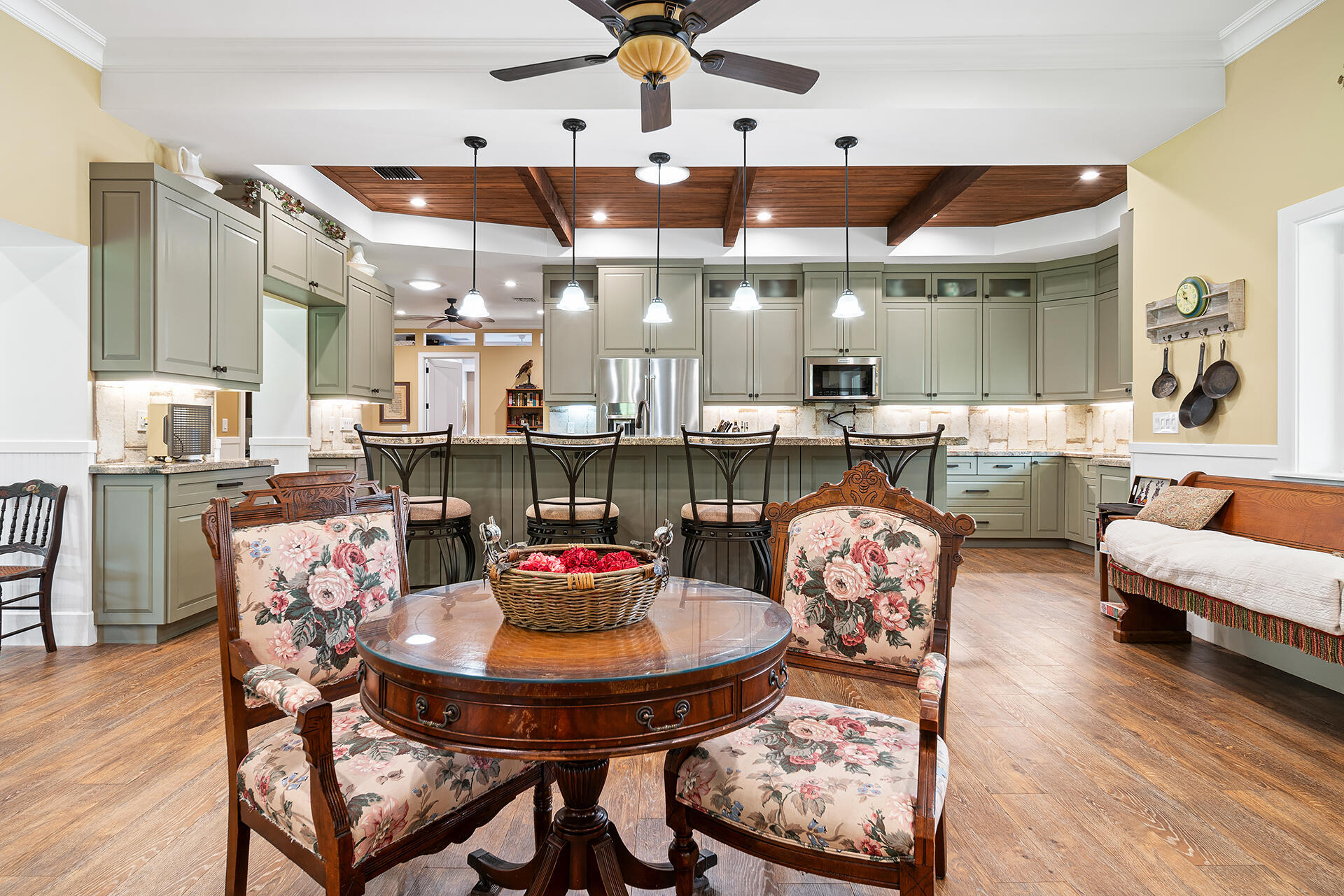 6624 Dillman Road Greenacres, FL 33413 - Photo 18 of 77 Living Room