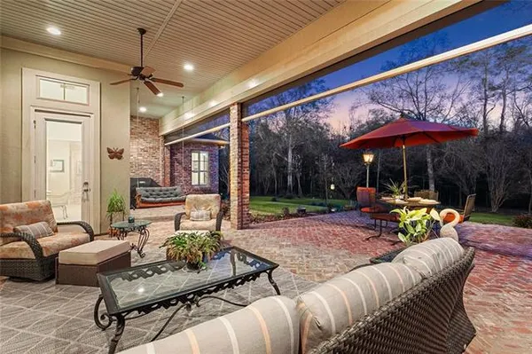 $1,100,000 | 518 Northwoods Drive, Abita Springs, LA 70420