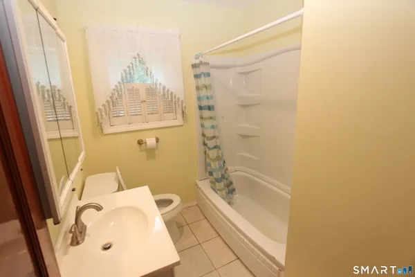 $2,500 | 22 Brook Street, Seymour, CT 06483