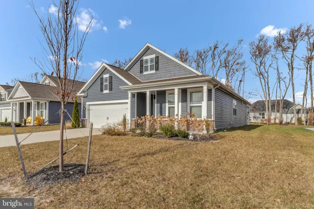 a picture of a bench in front of door