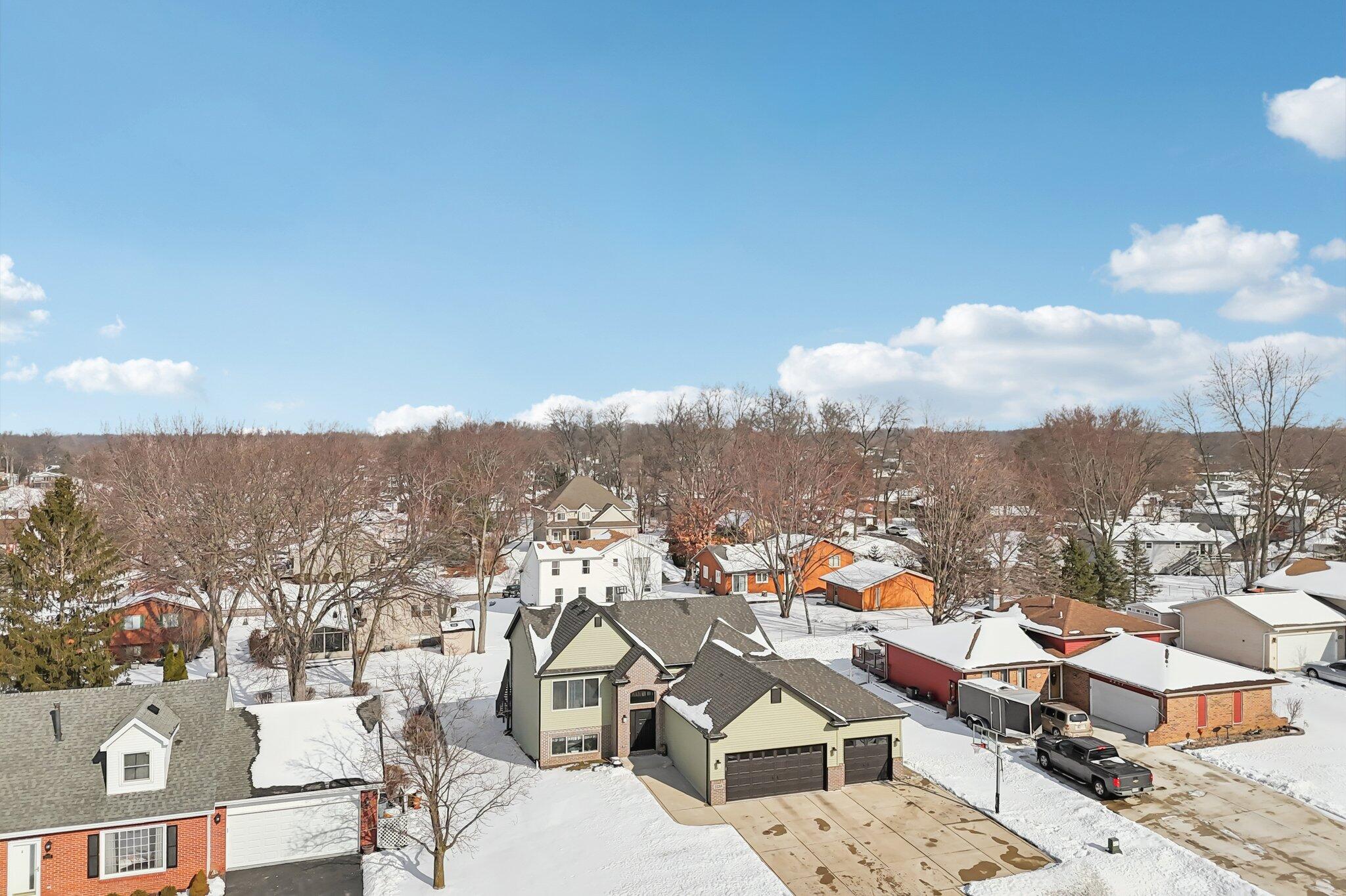 2235 Coldspring Road Crown Point, IN 46307 - Photo 40 of 49 2048x1365