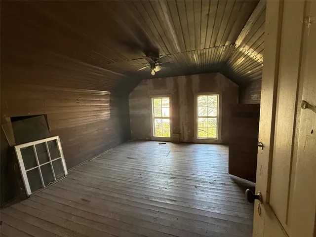 $205,000 | 125 North Washington Street, Farmersville, TX 75442