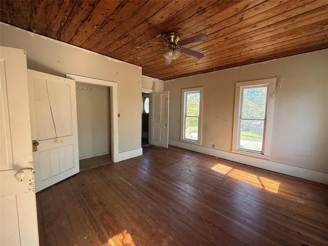 $205,000 | 125 North Washington Street, Farmersville, TX 75442