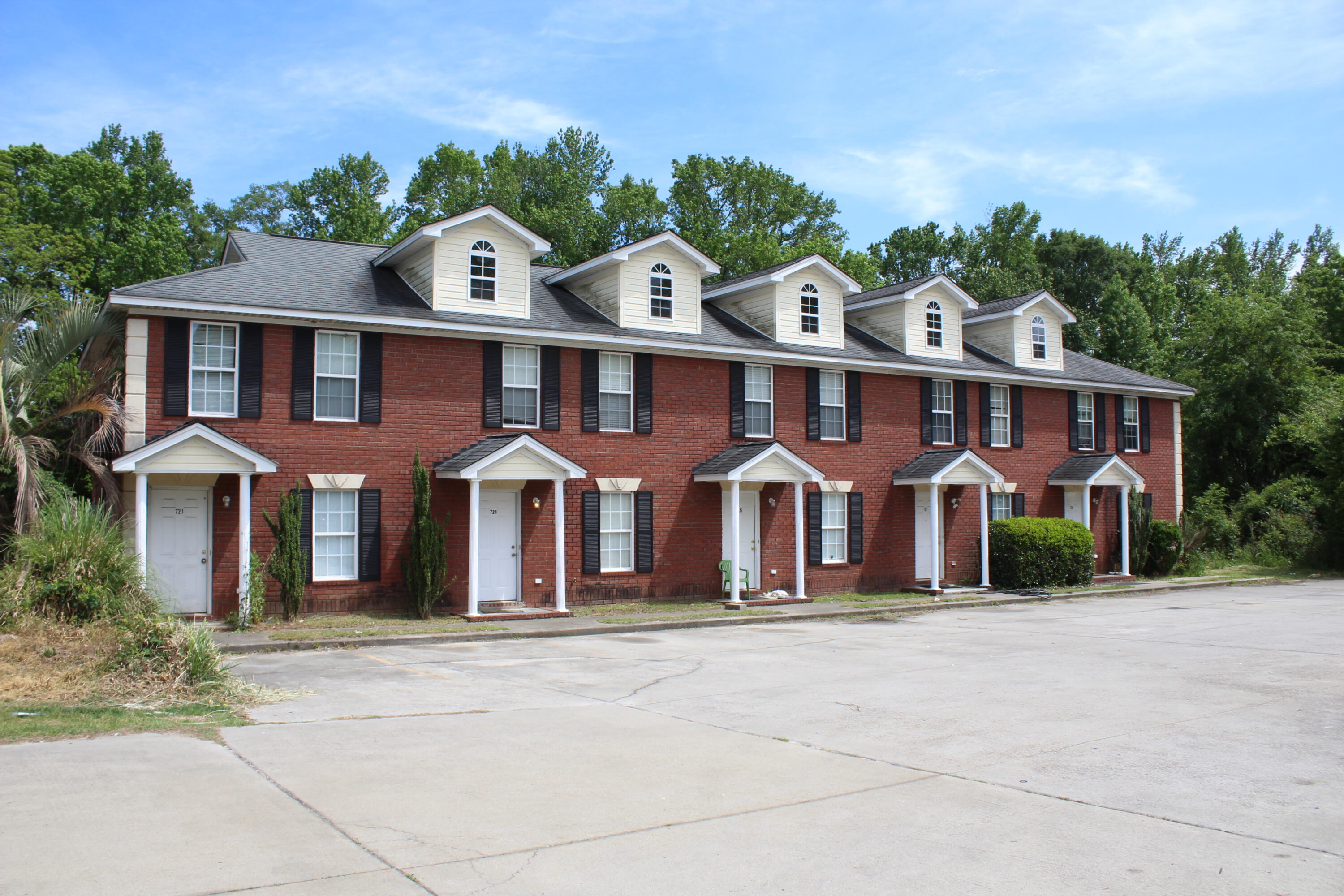 729 Colleton Street Orangeburg, SC 29115 - Photo 1 of 4 IMG_4589