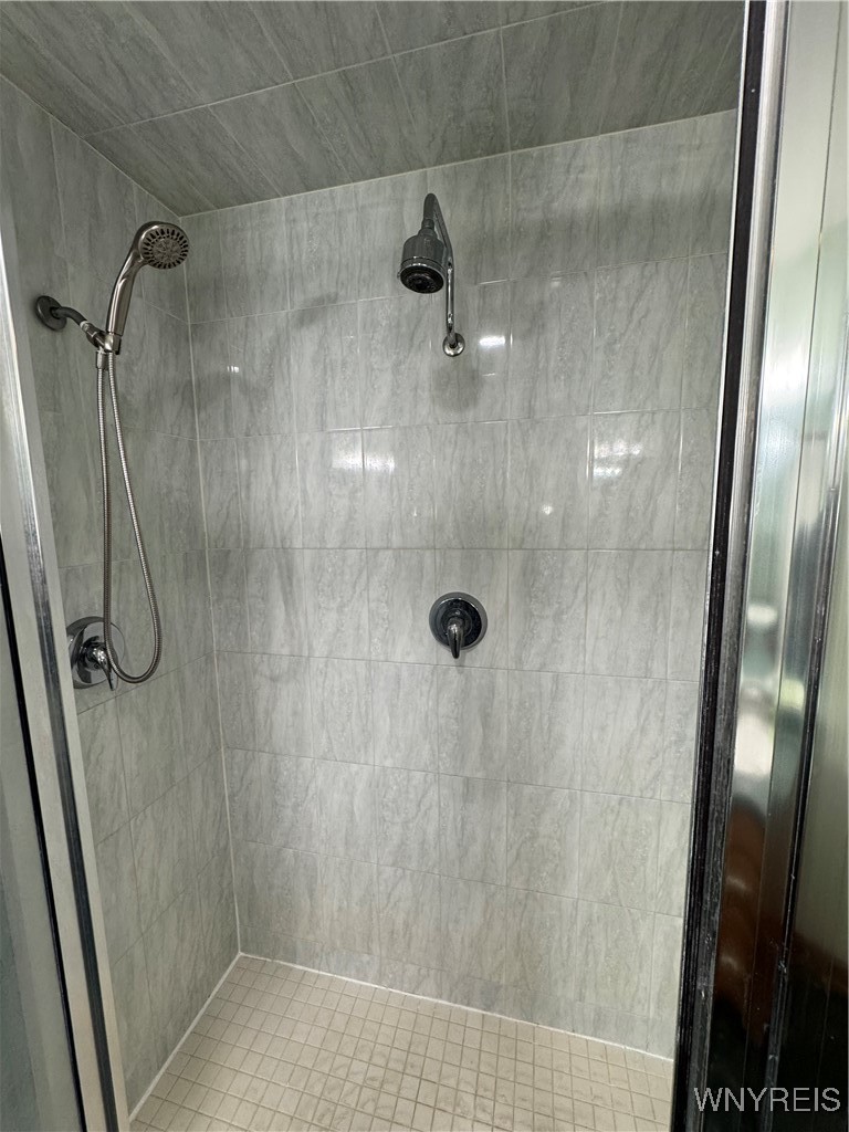6553 Vermont Hill Road Wales, NY 14139 - Photo 26 of 50 master ensuite shower interior