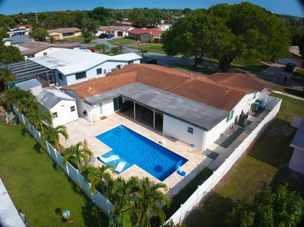 $775,000 | 8651 Northwest 18th Street, Pembroke Pines, FL 33024