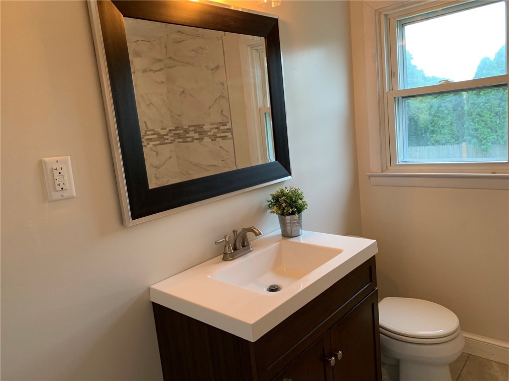 112 Partition Street Warwick, RI 02888 - Photo 12 of 13