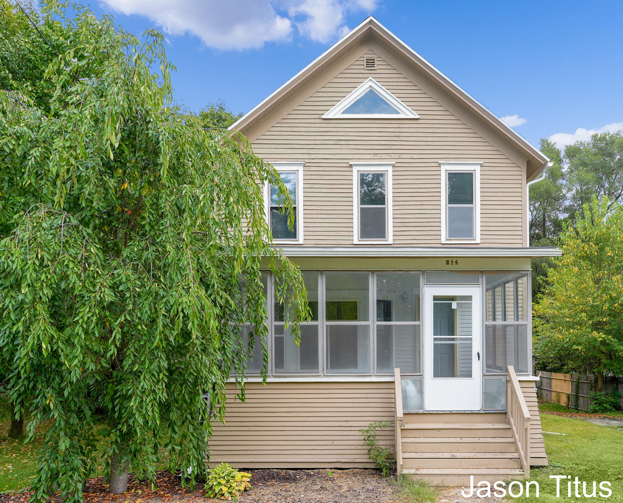 814 Main Street Nashville, MI 49073 - Photo 2 of 33 DSC05980