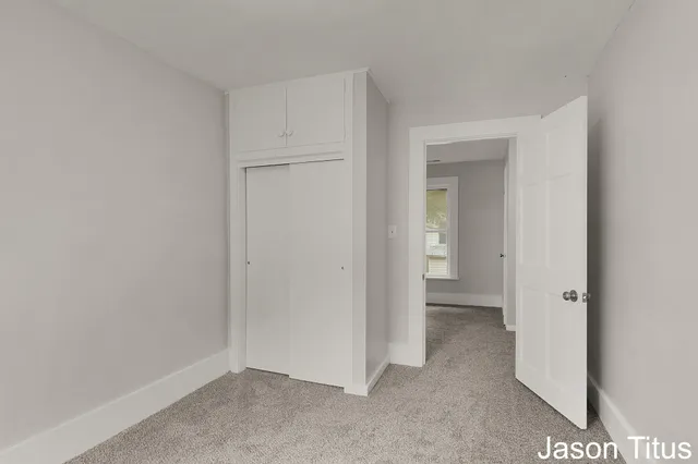 $199,900 | 814 Main Street, Nashville, MI 49073