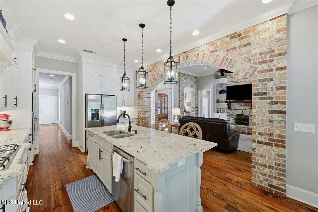 162 Speers Valley Road Brandon, MS 39042 - Photo 12 of 40 12-162 Speers Valley Rd _ Home Tours MS