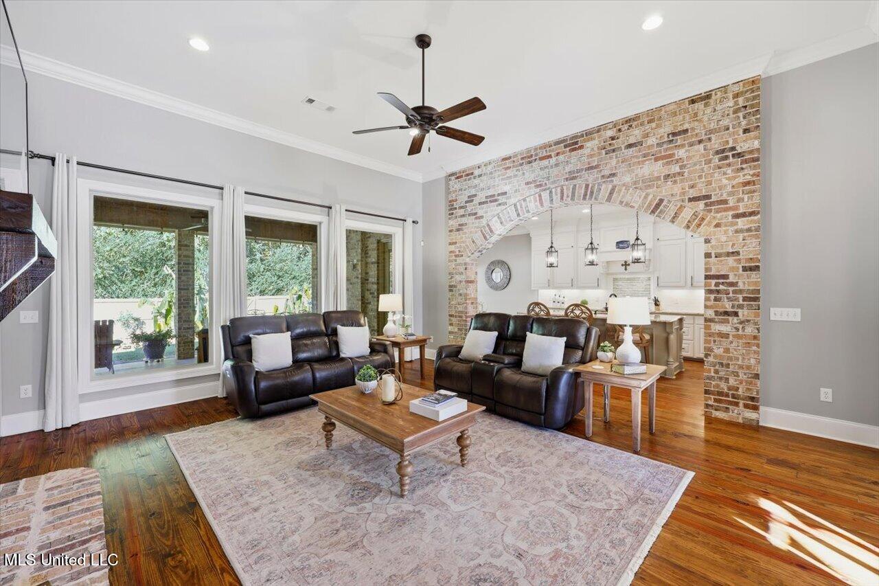 162 Speers Valley Road Brandon, MS 39042 - Photo 6 of 40 06-162 Speers Valley Rd _ Home Tours MS