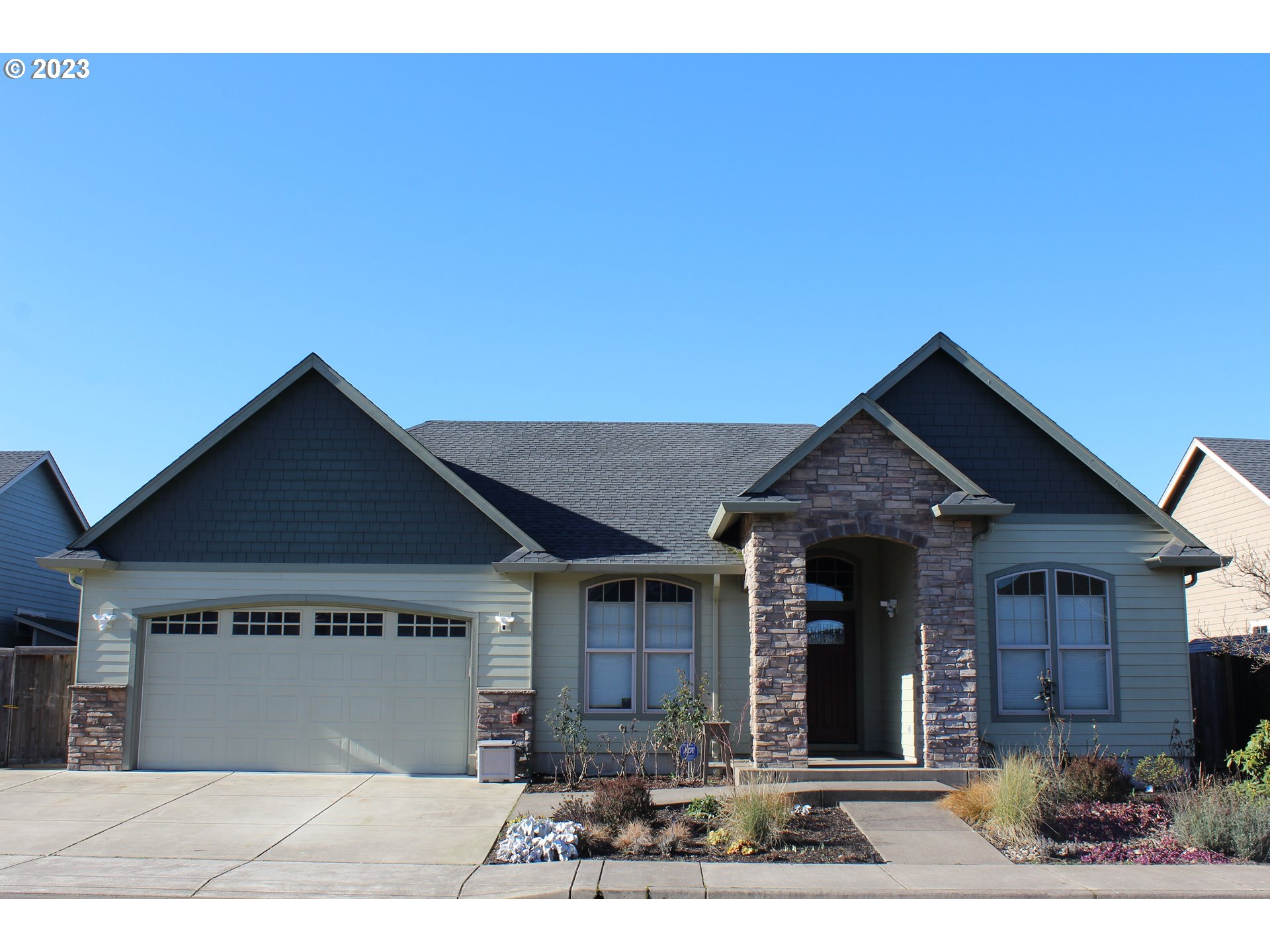 1186 South 41st Street Springfield, OR 97478 - Photo 1 of 17 Gallery Image 1