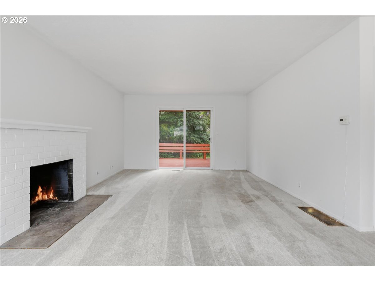 10834 Southeast Long Street Portland, OR 97266 - Photo 6 of 38