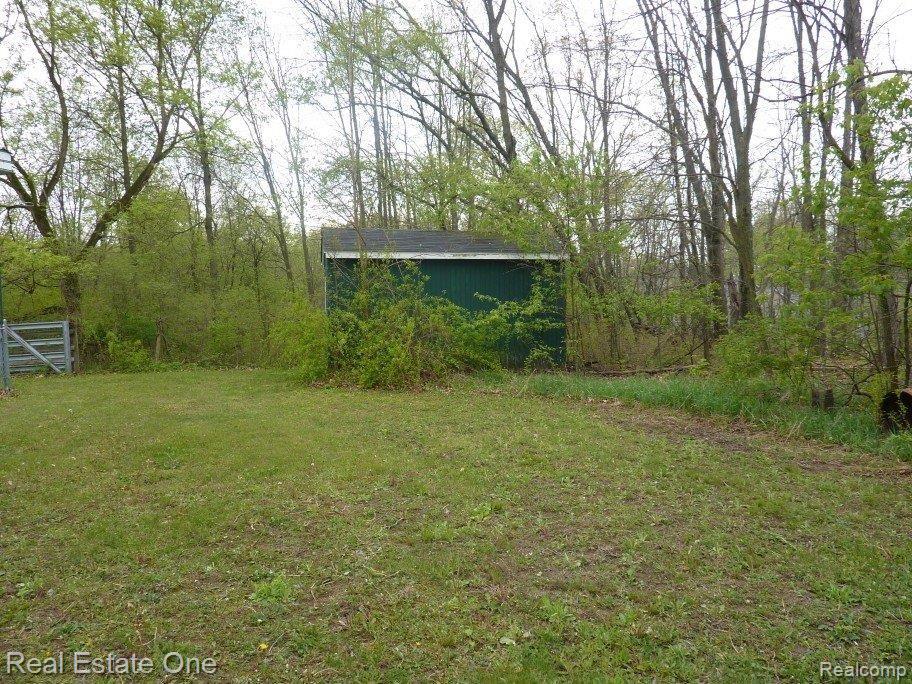 7812 Chilson Road Pinckney, MI 48169 - Photo 21 of 21 Shed with enclosed area.jpg
