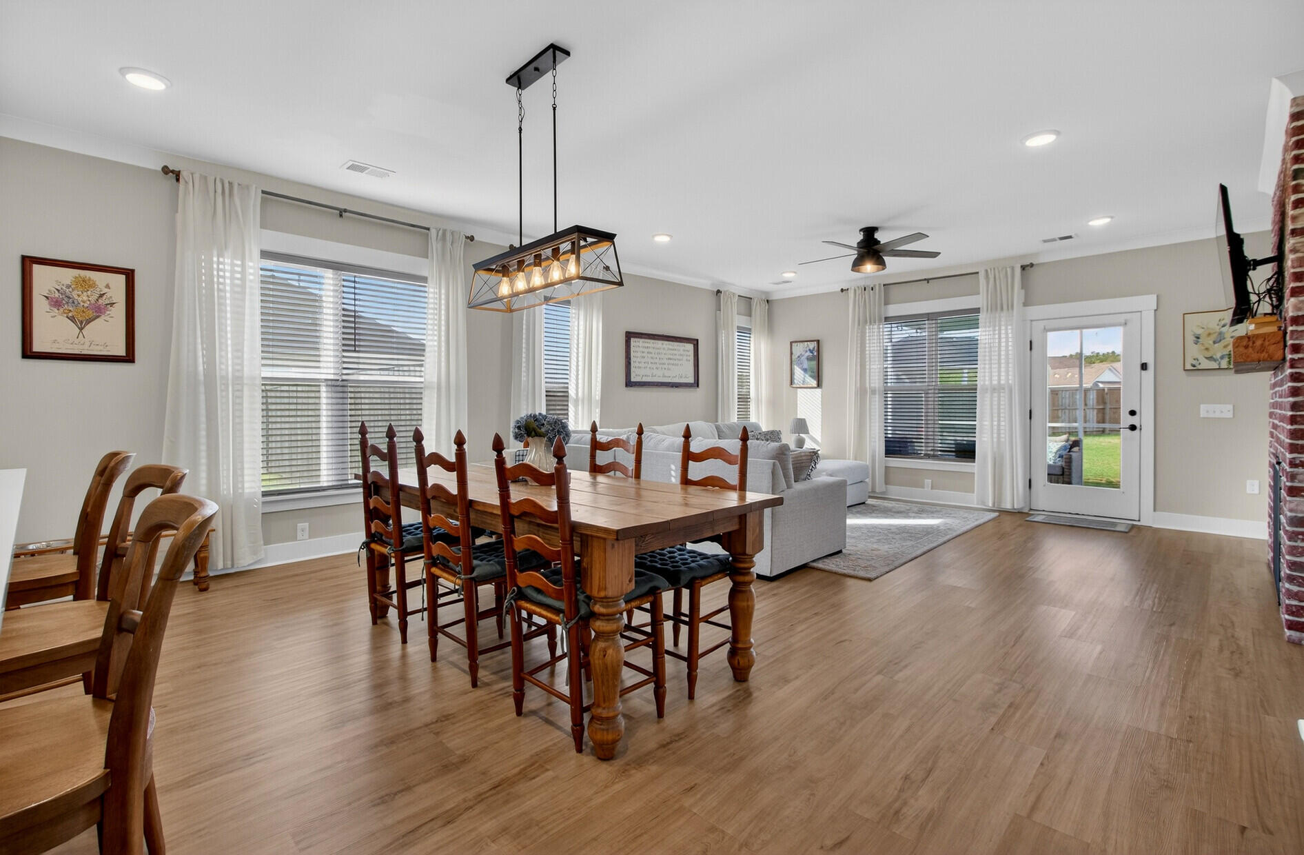 105 Edisto Crossing Ridgeville, SC 29472 - Photo 11 of 45 Large Dining Space