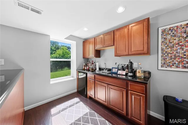 $269,900 | 978 San Luis Drive, Fenton, MO 63026