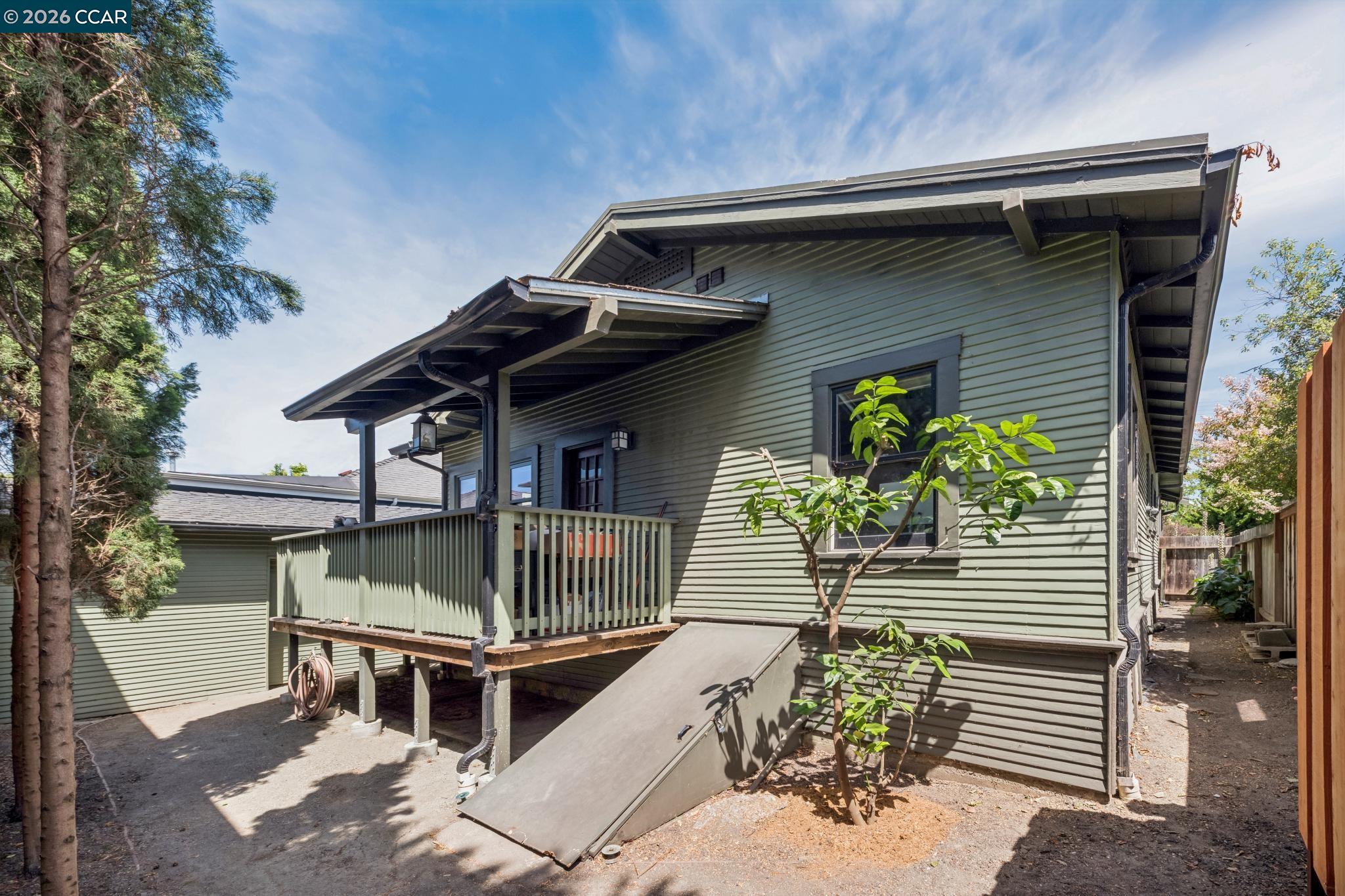 1242 Hopkins Street Berkeley, CA 94702 - Photo 32 of 84