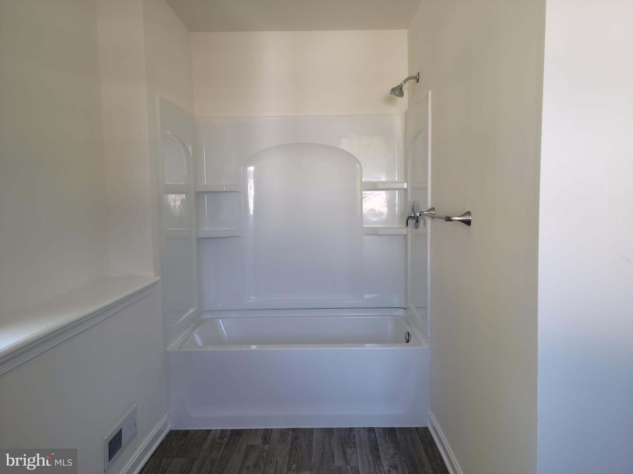 67 North Halsey Road Dover, DE 19901 - Photo 18 of 29 Master Bath