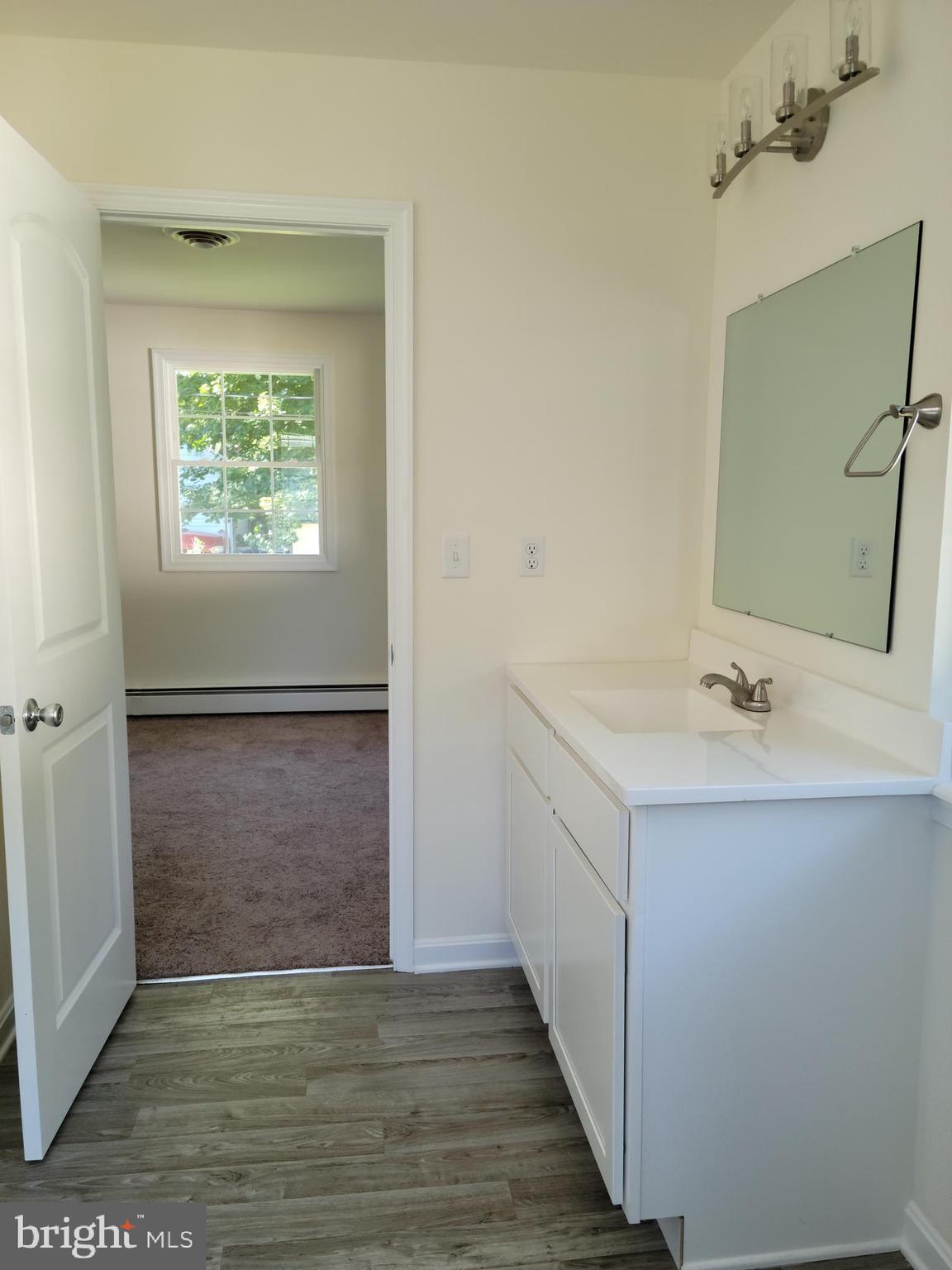 67 North Halsey Road Dover, DE 19901 - Photo 21 of 29 Master Bath