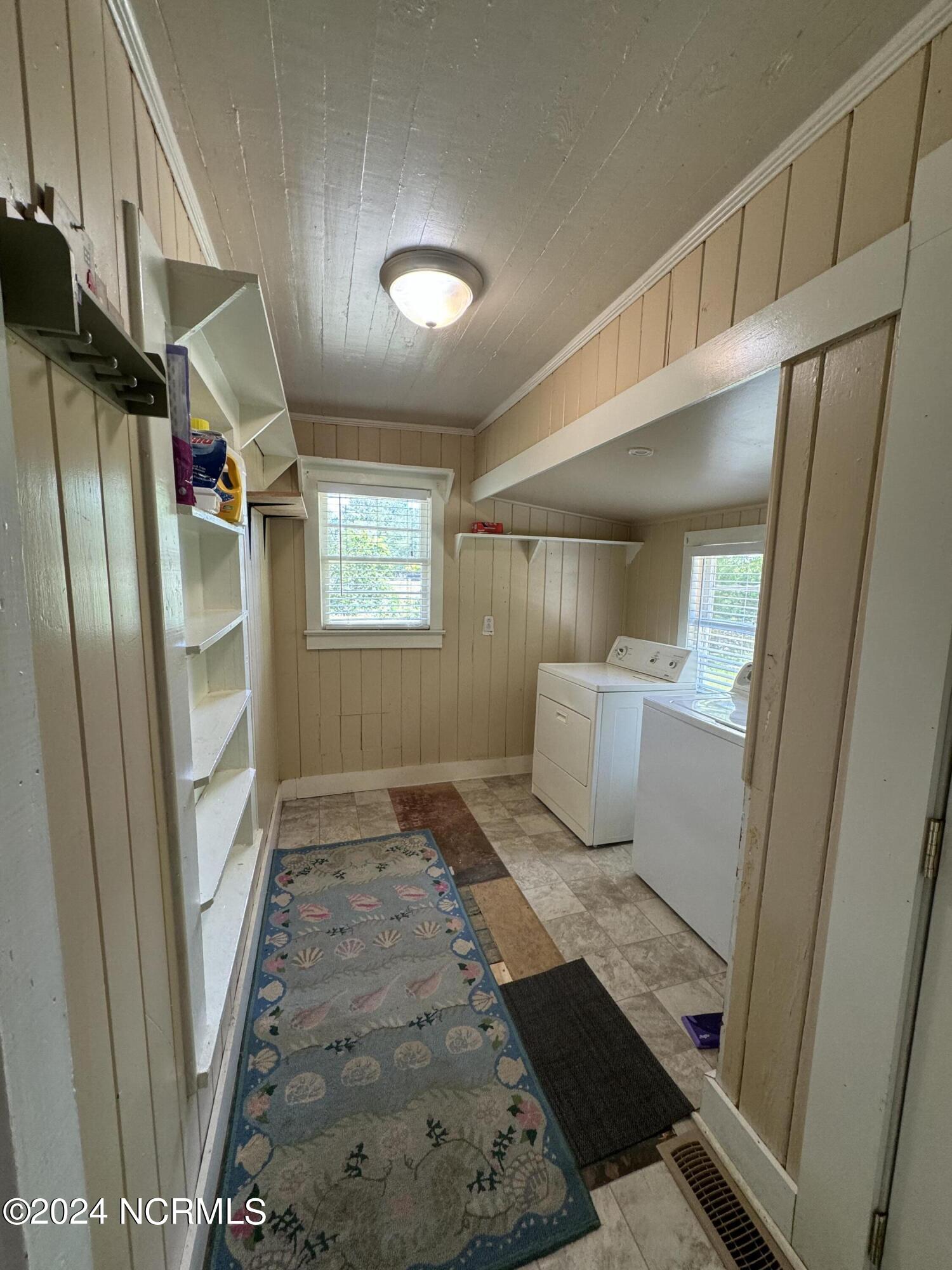 2290 Kirby Road Southwest Supply, NC 28462 - Photo 21 of 29 Laundry Room