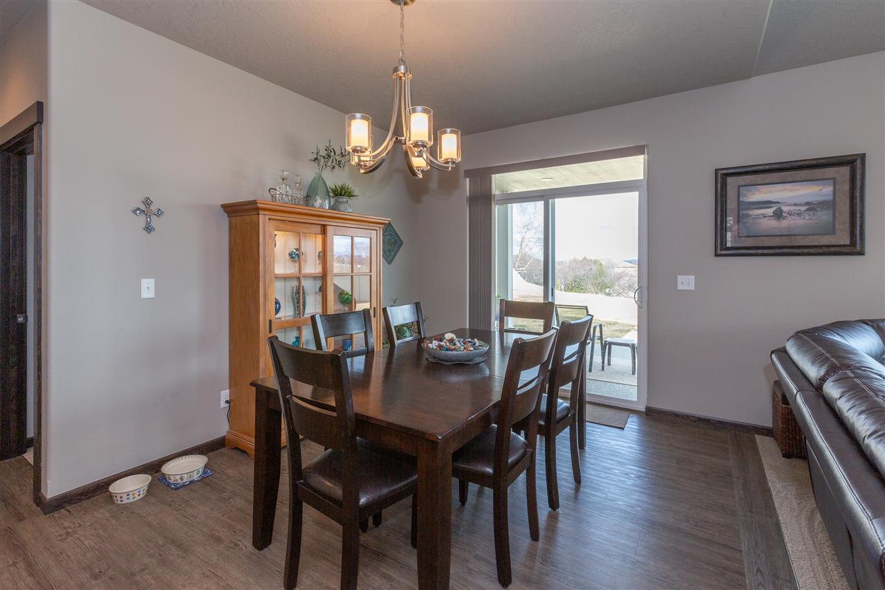 18403 Selkirk Estates Road Greenacres, WA 99016 - Photo 11 of 20 Gallery Image 11