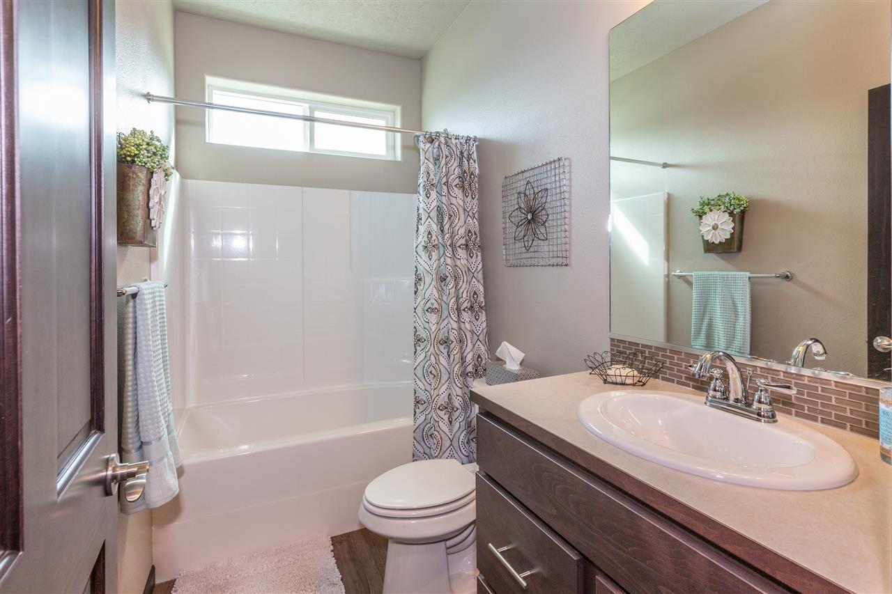 18403 Selkirk Estates Road Greenacres, WA 99016 - Photo 17 of 20 Gallery Image 17