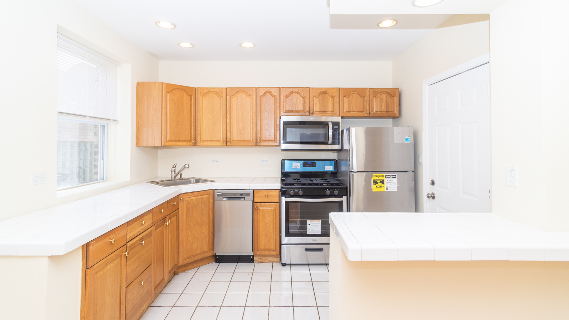 3022 North Pulaski Road, Unit 2B Chicago, IL 60641 - Photo 8 of 12 Gallery Image 8