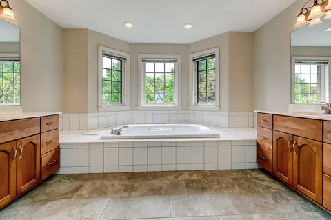 $775,000 | 9016 Darien Woods Court, Darien, IL 60561