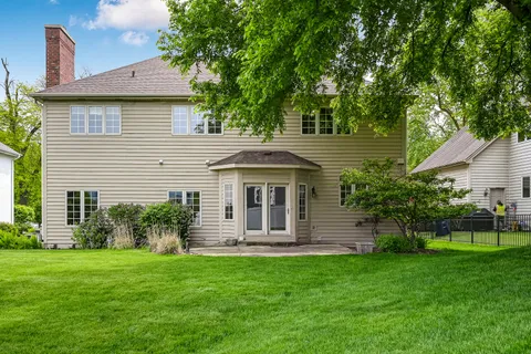 $775,000 | 9016 Darien Woods Court, Darien, IL 60561