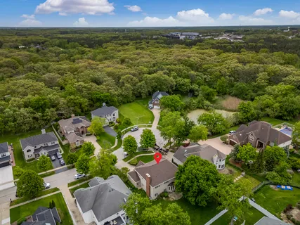 $775,000 | 9016 Darien Woods Court, Darien, IL 60561