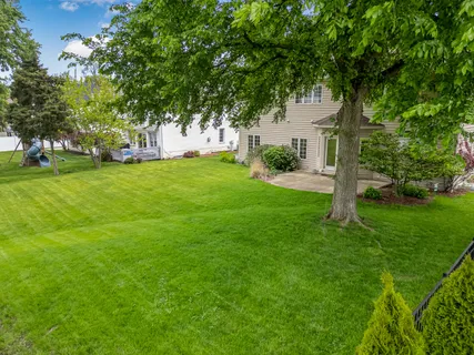 $775,000 | 9016 Darien Woods Court, Darien, IL 60561