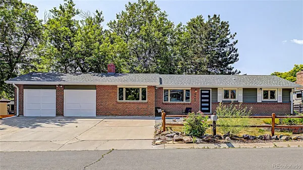 $697,700 | 4667 South Badger Lane, Littleton, CO 80127