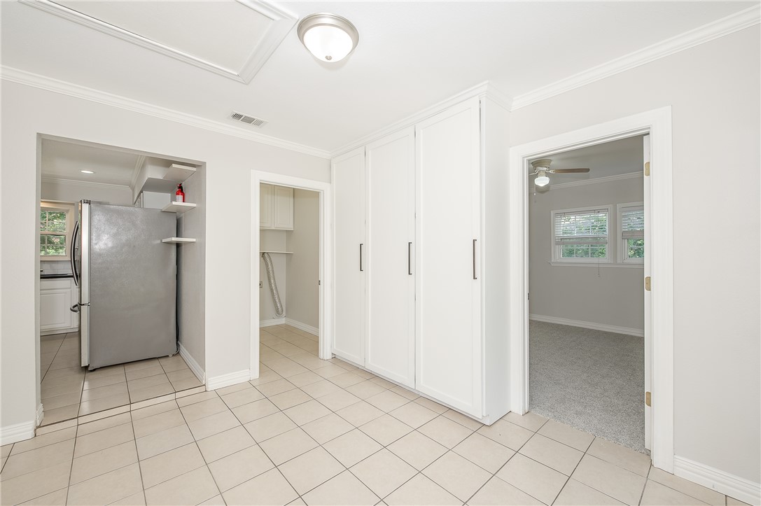 709 Inwood Drive Bryan, TX 77802 - Photo 11 of 23 Sun Room and Pantry