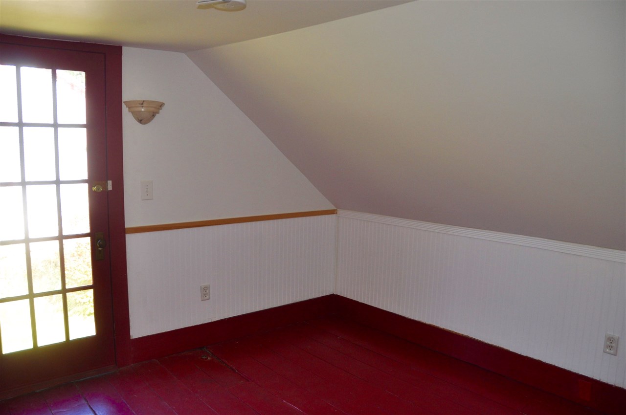 73 Maple Street Brandon, VT 05733 - Photo 21 of 37 Gallery Image 21