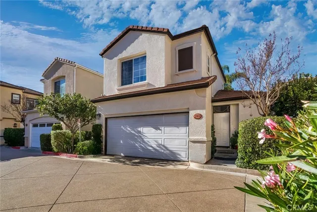 $635,000 | 27839 Skycrest Cir Drive, Unit 9, Valencia, CA 91354