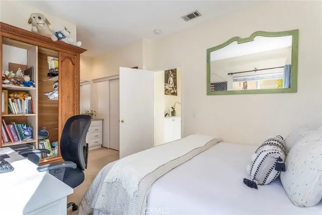 $635,000 | 27839 Skycrest Cir Drive, Unit 9, Valencia, CA 91354