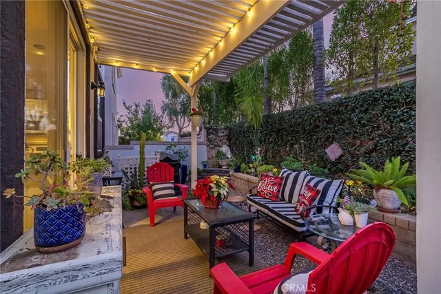 $635,000 | 27839 Skycrest Cir Drive, Unit 9, Valencia, CA 91354